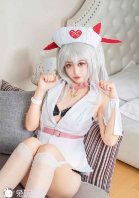唐伯虎点九美